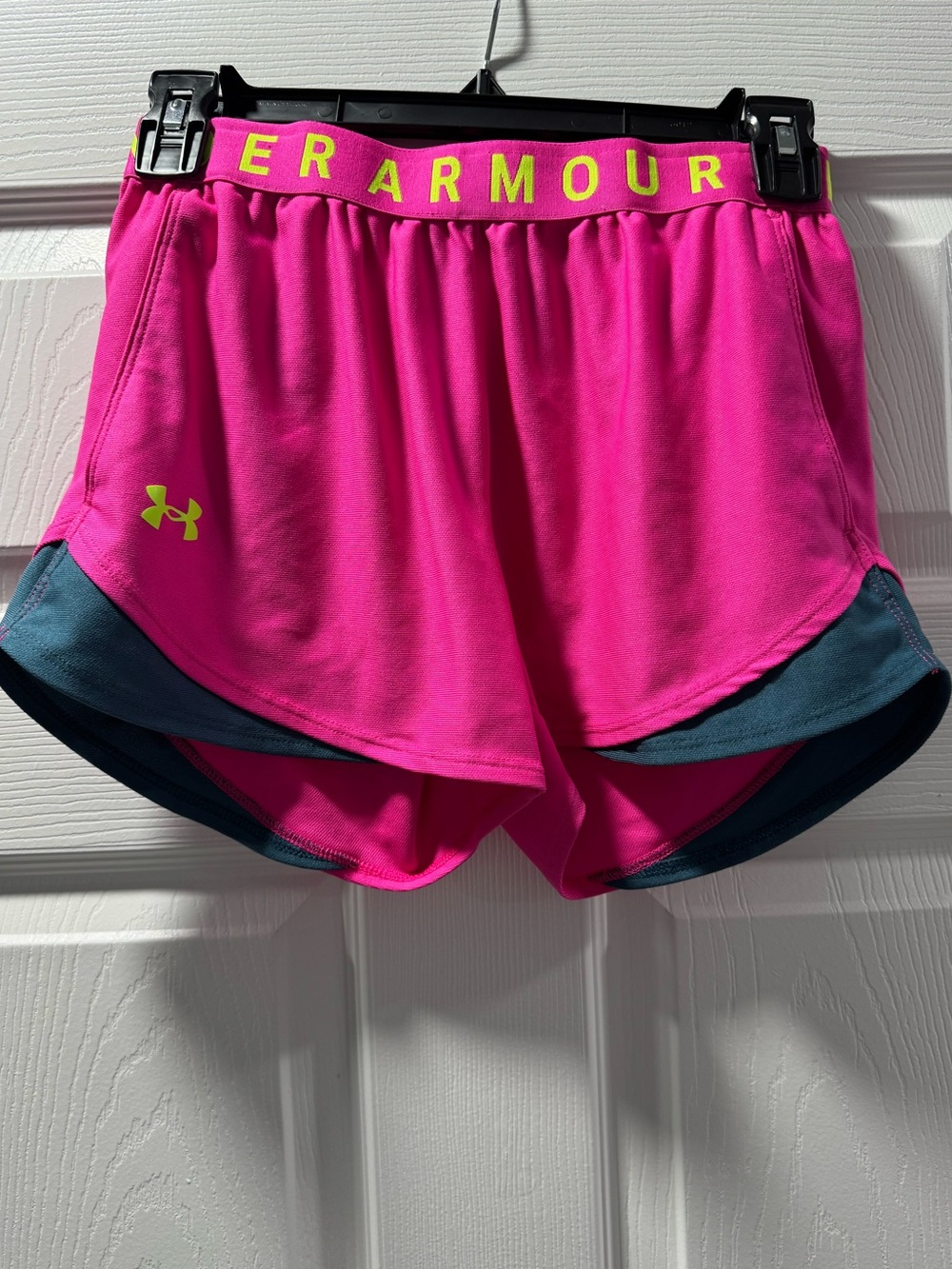 Under Armour Women's XS Play Up 3.0 Shorts